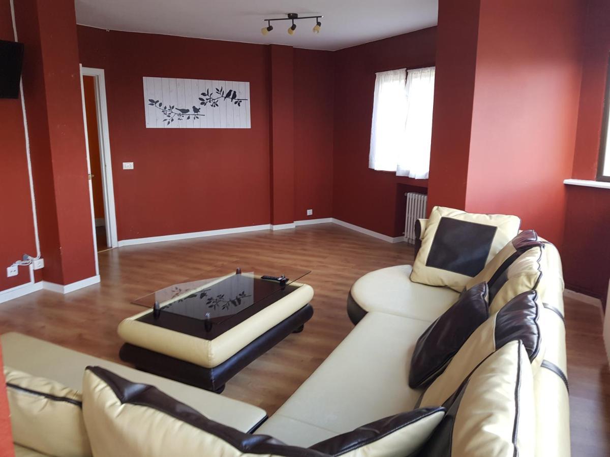 Apartamentos Halcon รีบาเดโอ ภายนอก รูปภาพ