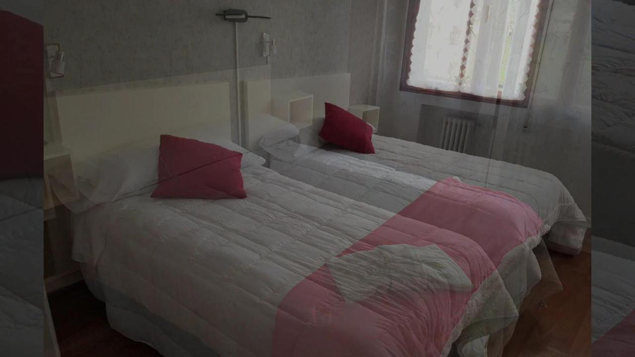 Apartamentos Halcon รีบาเดโอ ภายนอก รูปภาพ